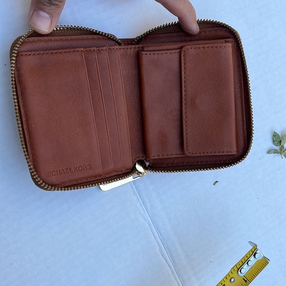 NWOT Michal Kors bifold canvas leather tan brown wallet - Picture 4 of 12